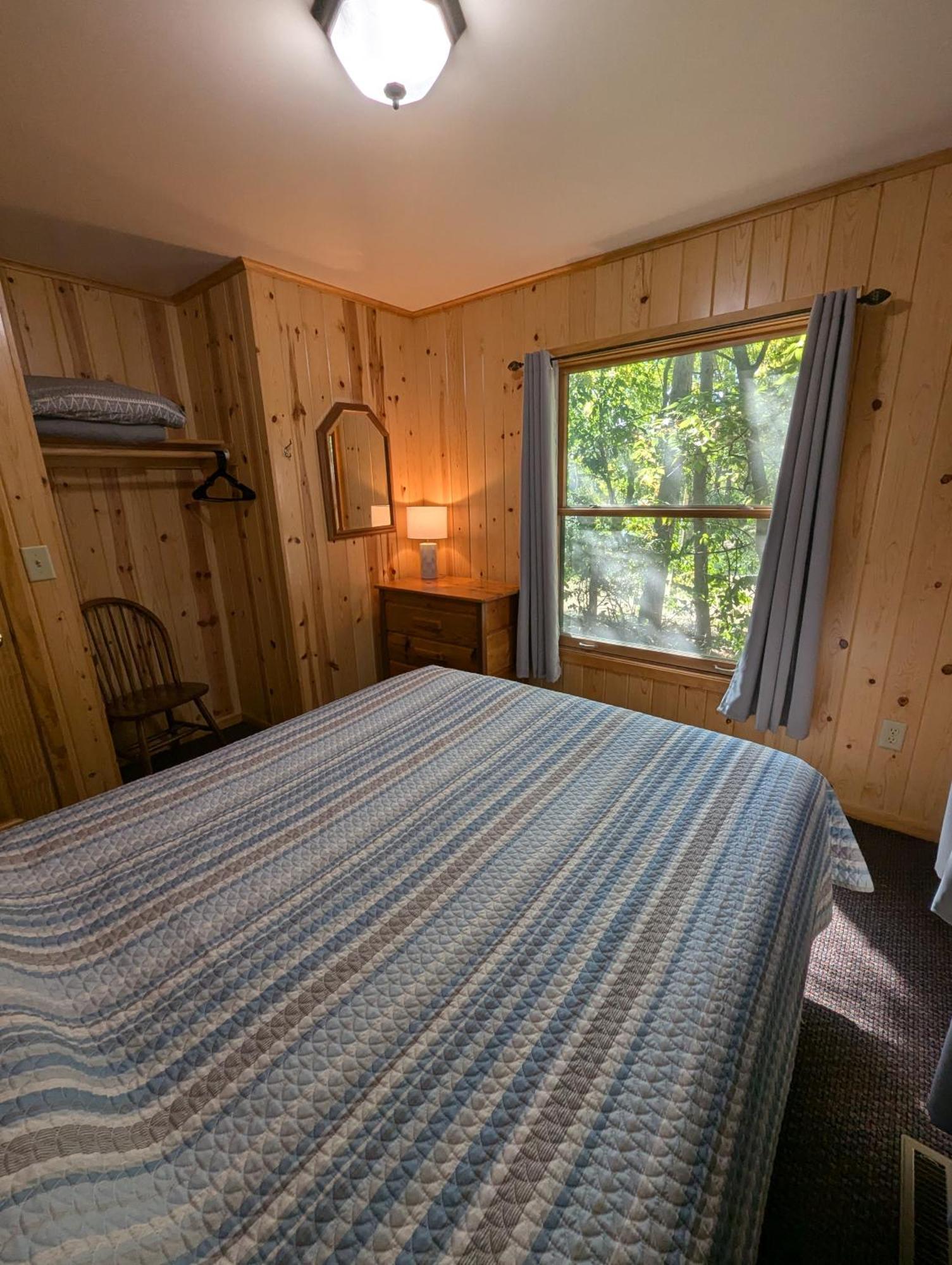 Riverside Point Resort Motel Park Rapids Eksteriør billede