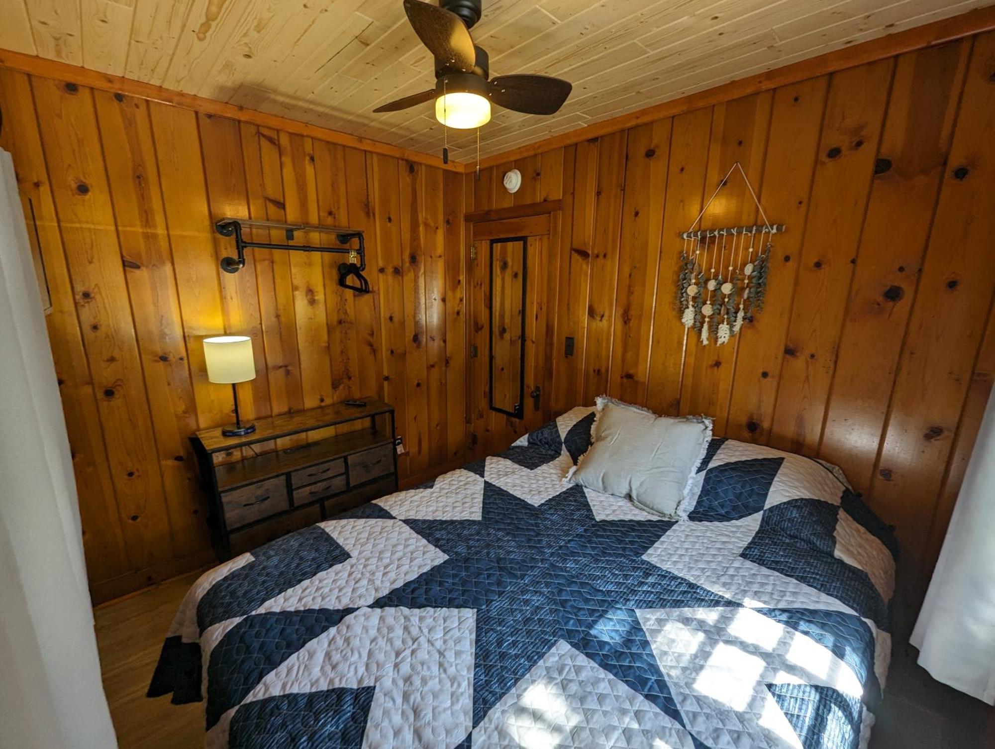 Riverside Point Resort Motel Park Rapids Værelse billede